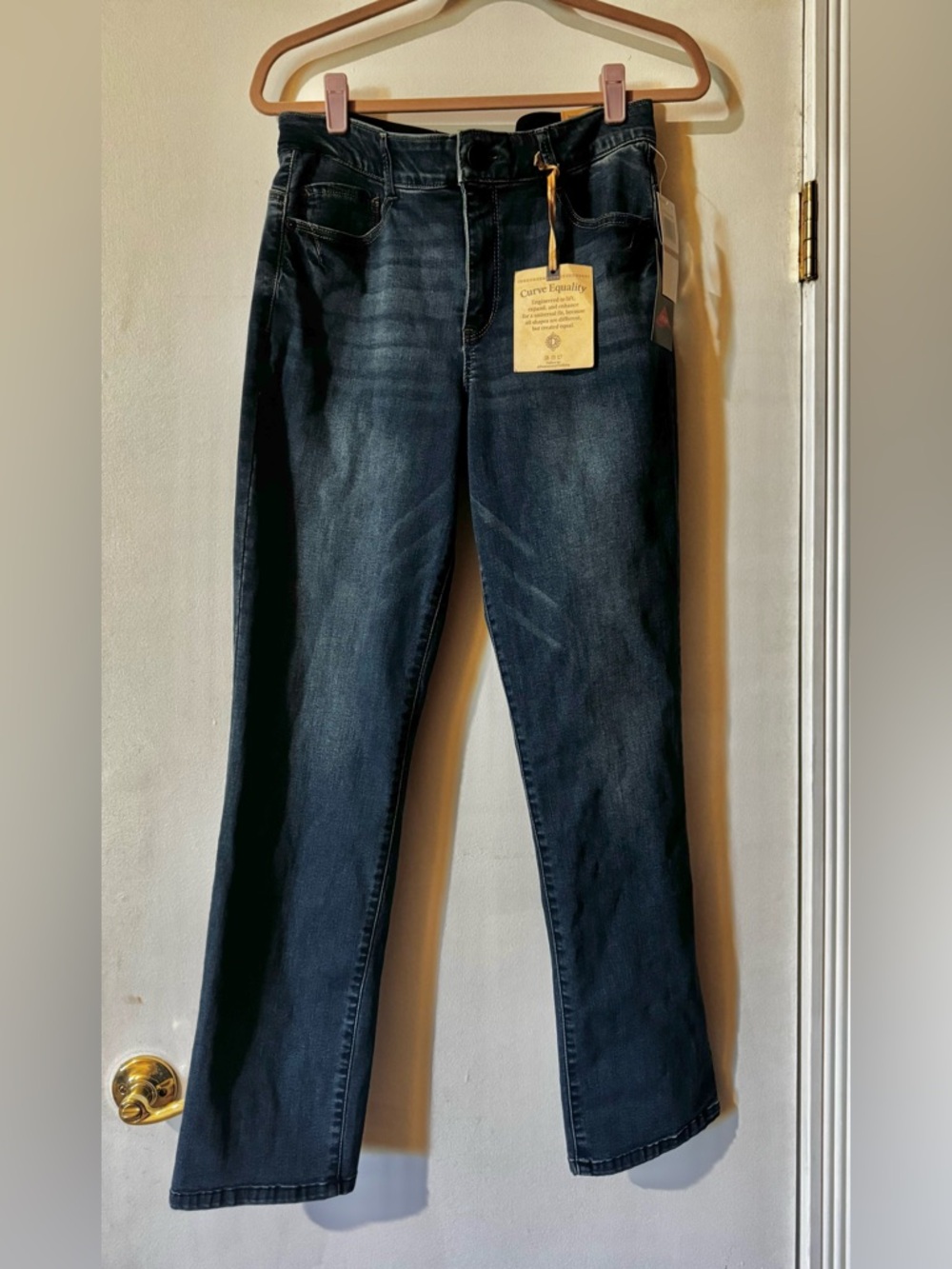 Democracy Straight Leg AB technology Jeans NWT